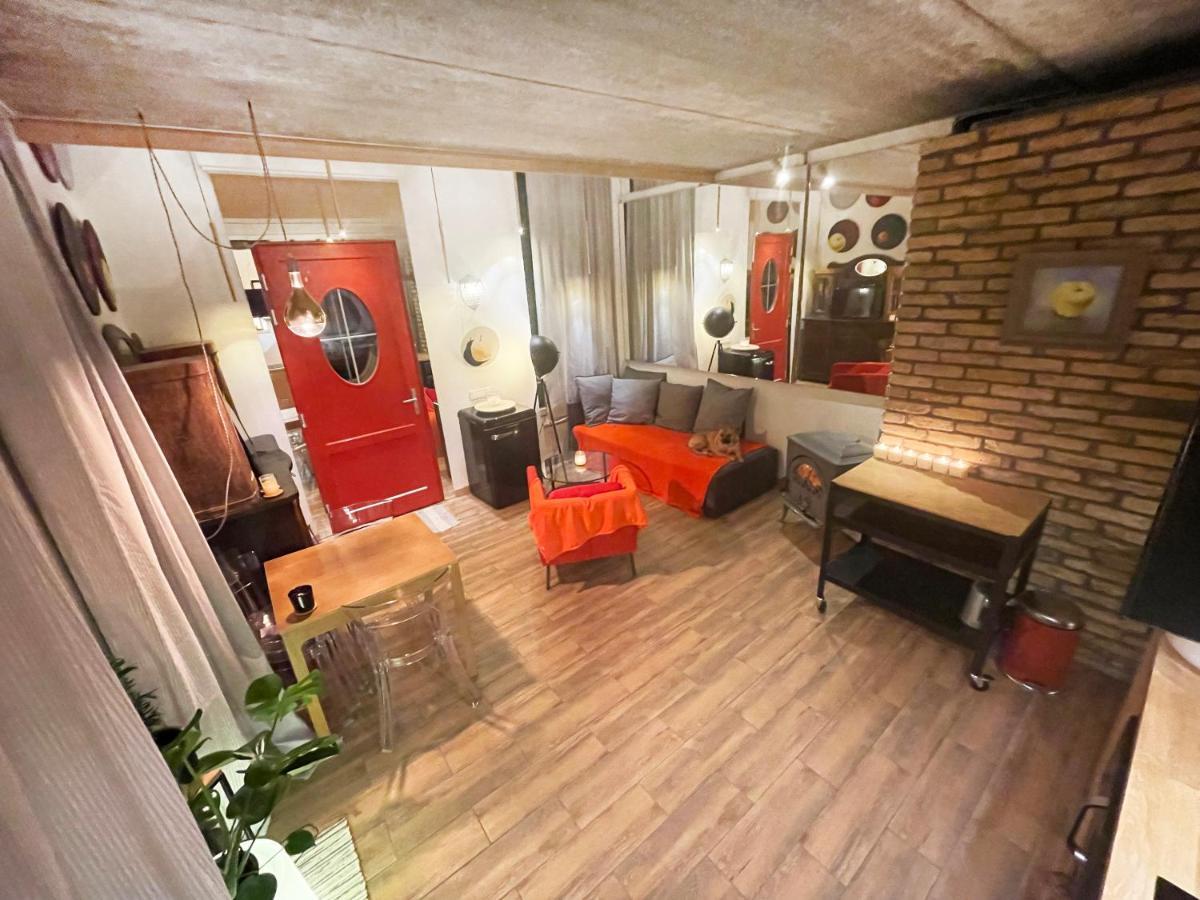 Matilda's Lovely 2-bedroom House Villaer Vilnius